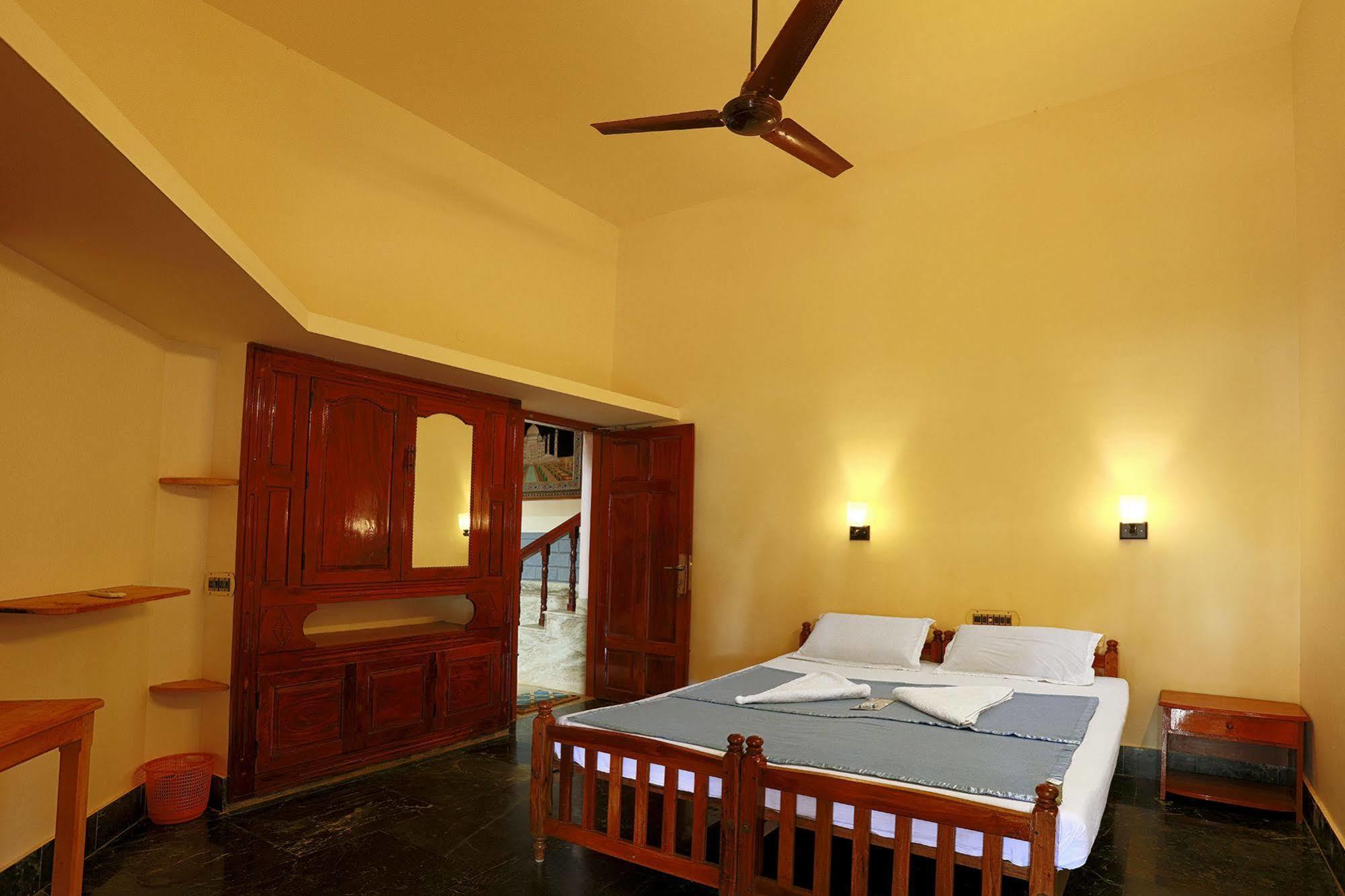Thiruvambadi Beach Retreat Varkala Extérieur photo